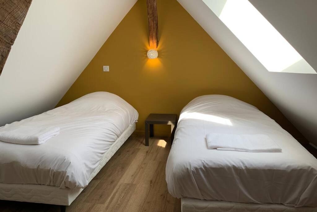 Appartement Le Cheval Bixio à Beaune  Extérieur photo